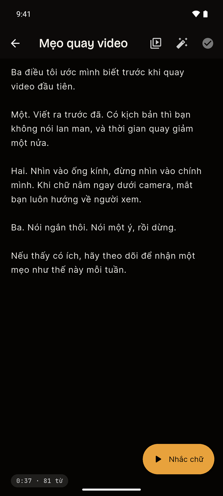 Màn hình soạn kịch bản, giao diện tối